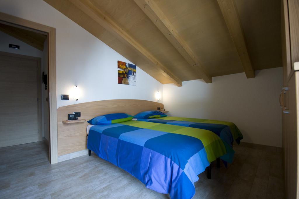 Casa Fiorella Livigno Cameră foto