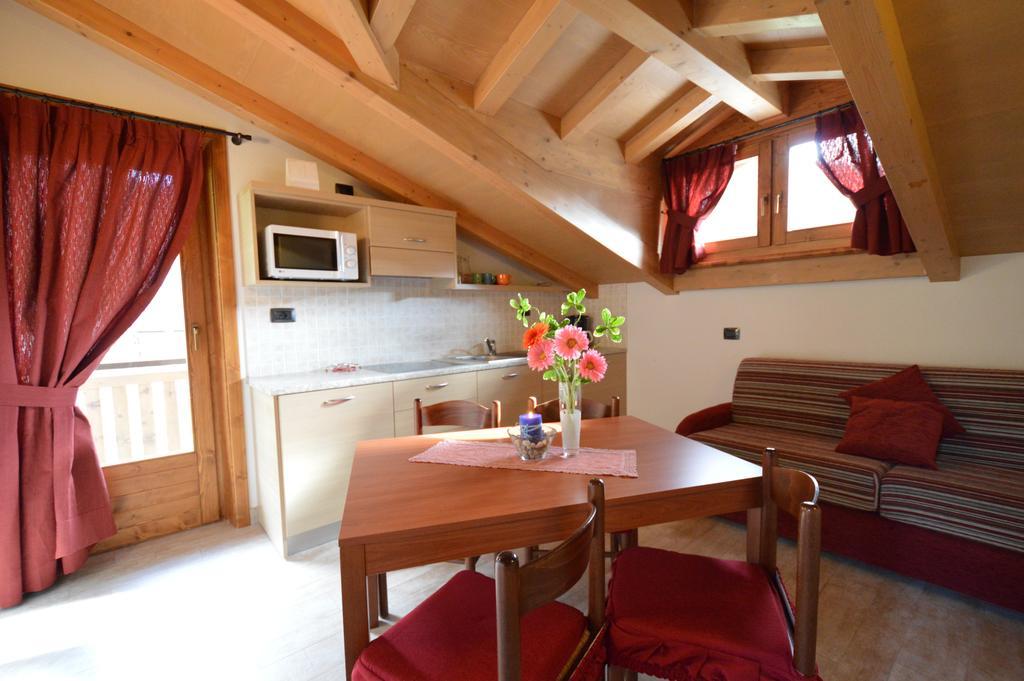 Casa Fiorella Livigno Cameră foto